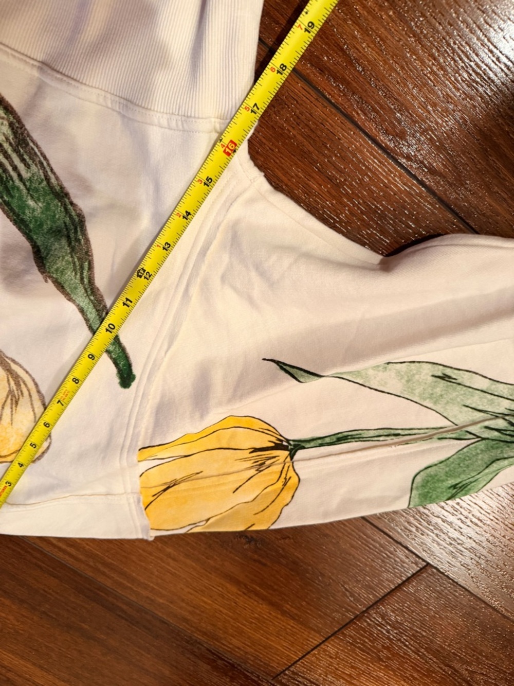 Free People White Sweatshirt with Yellow Tulip Print - Picture 5 of 7